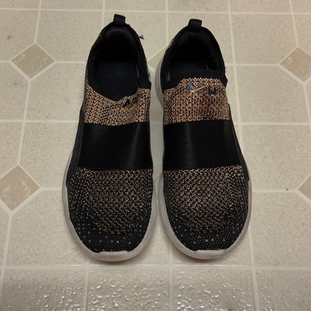 APL tech loom bliss slip ons